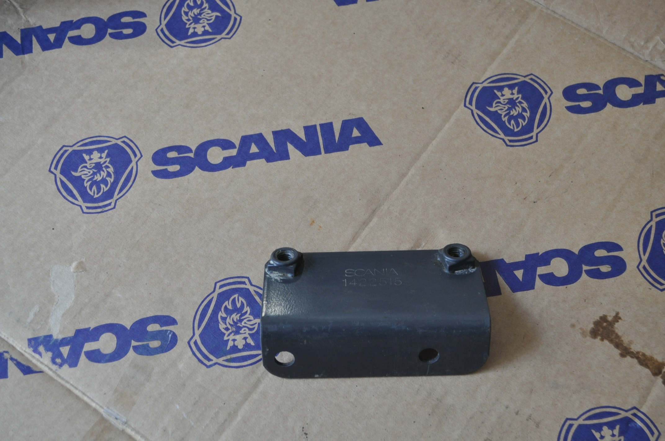 кронштейн SCANIA