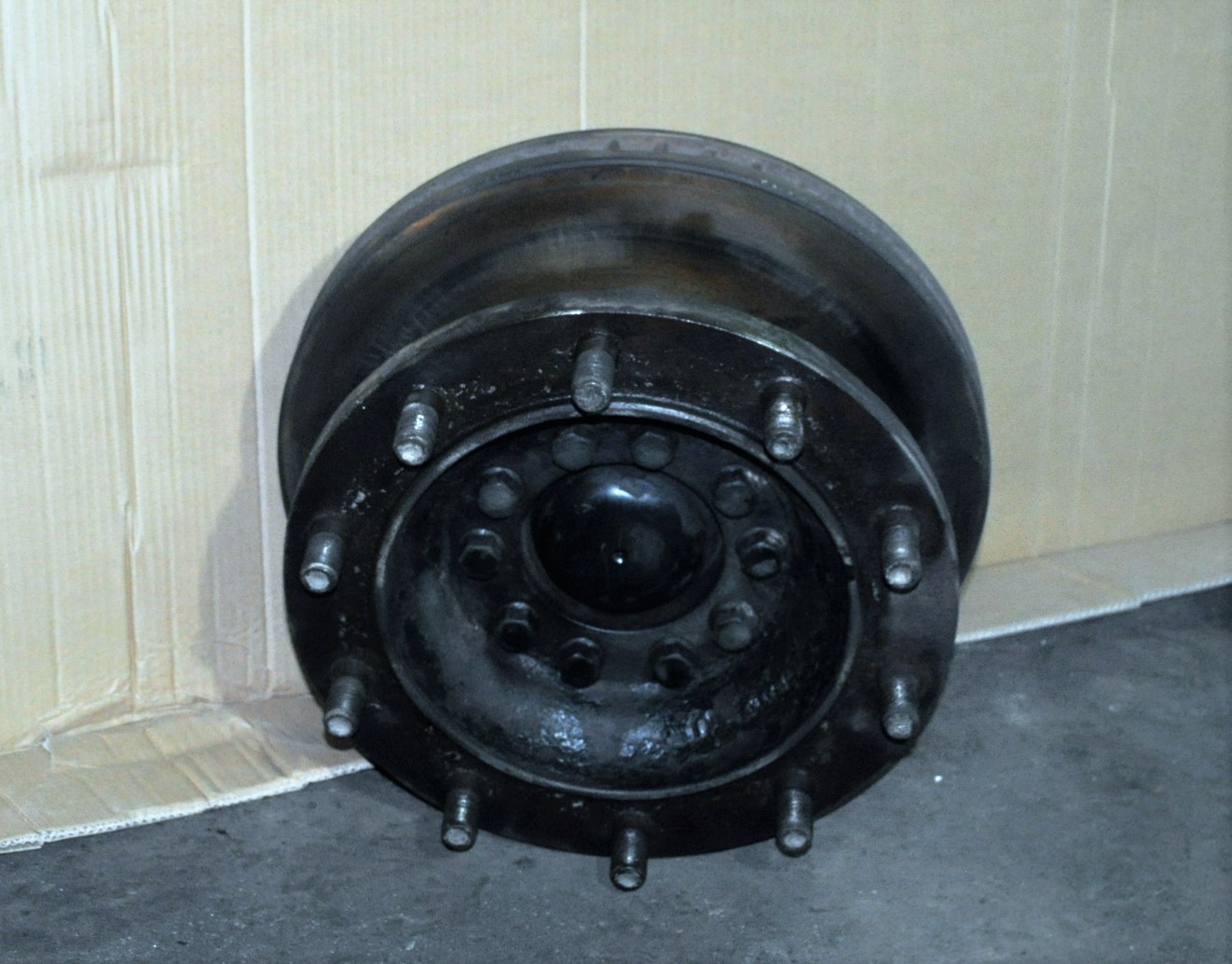 Ступица в сборе Renault PREMIUM